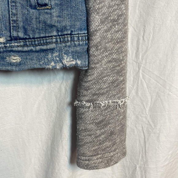 Free People Denim Jacket Medium Jean Hood Gray Sleeves Mixed Media Distressed M - Picture 6 of 16